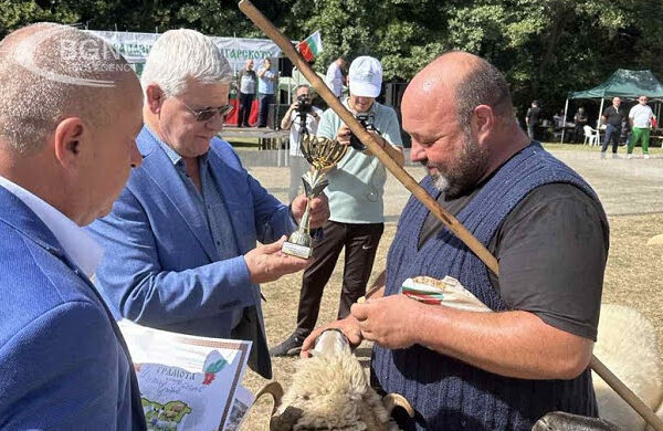 Министър Вътев: Разработваме закон за търговията с аграрни стоки