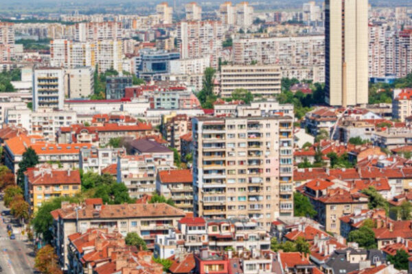 Строителството не спира: в България изградиха поне 5000 нови жилища за последните три месеца