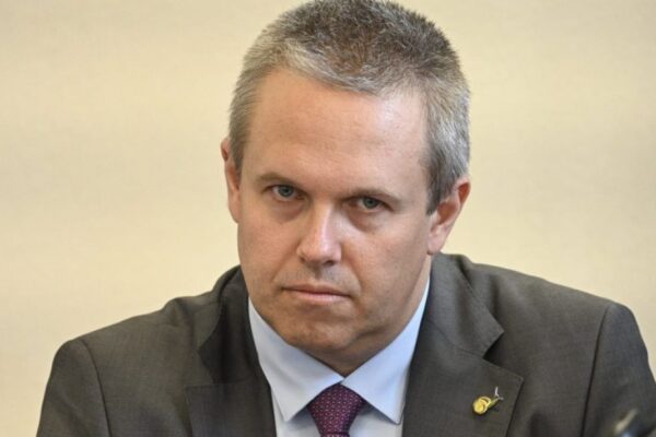 Изслушване на министъра Йоловски за скандала с машините за гласуване