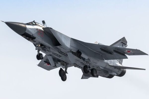 Безпилотници бомбардираха руските самолети в Севастопол