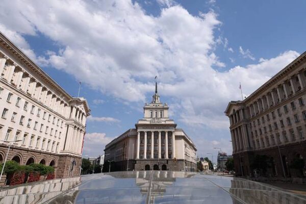 Промени в законодателството: Желаещите ще могат да придобият гражданство само ако владеят български