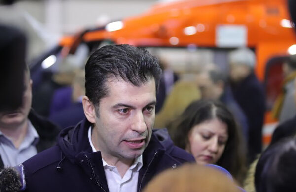 Кирил Петков: Нуждаем се от независими гласове в институциите за промяна в България.
