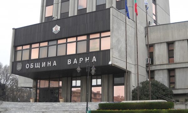 Избират директори на 7 училища в област Варна: Допунати са 14 кандидата