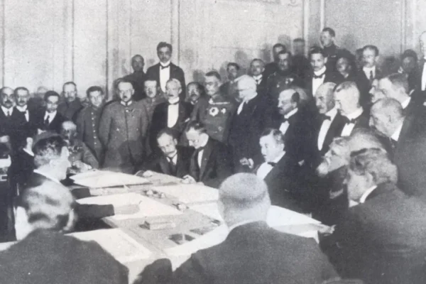 Брест-Литовският мирен договор – ключов момент за България през Първата световна война.