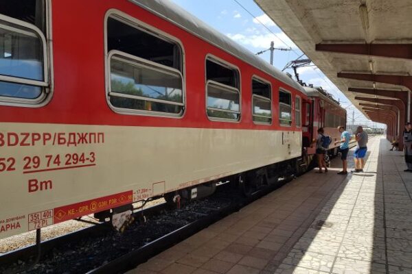 БДЖ започва експерименталното използване на електронни билети във влаковете с PDA устройства