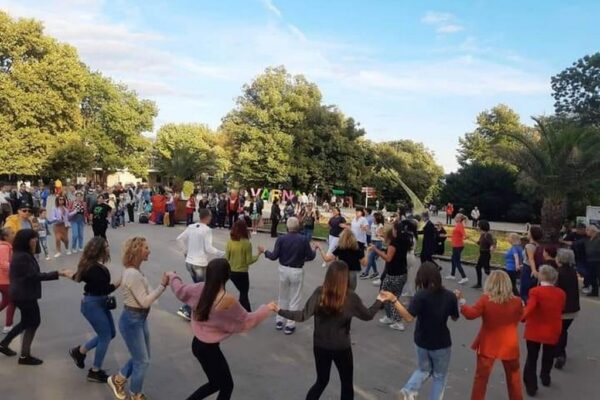 Във Варна търсят ново място за градското хоро