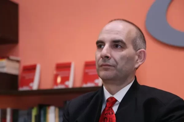 Инстанцията на правосъдието: Дълги изчаквания и непримирими гледни точки в делото срещу Петър Волгин.
