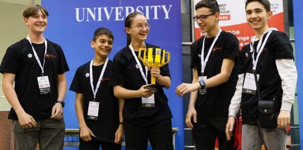 Варненски отбор спечели фестивала по роботика в Бургас и ще представи България на Европейско ниво