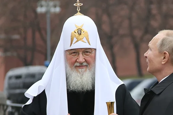 РПЦ е поставена на „военни релси“: Московският патриархат става все повече милитаризиран