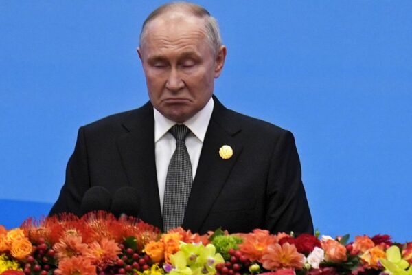 Многословна тишина: Путин осъзнава, че Крим скоро ще се върне в родното си украинско “пристанище”