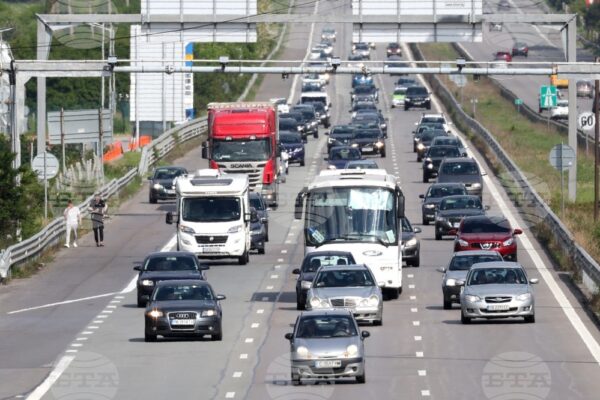 Промените в Закона за движение по пътищата: Влияние върху участниците в движението.