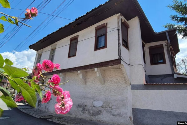 Фондацията на Манол Пейков придоби две трети от родната къща на Димитър Талев в Прилеп.