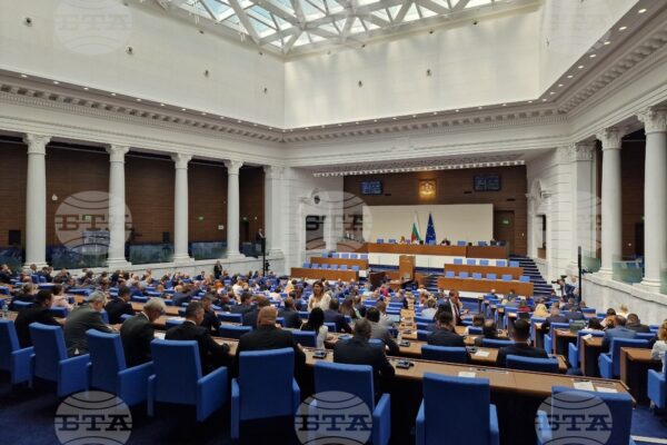 Парламентът ще обсъжда актуализацията на бюджета и инвестиционните проекти за 2024 г.