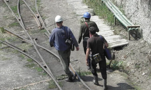 Петгодишен платен отпуск за миньорите и подкрепа на въгледобивните региони — ето какво предлагат нови законопроекти