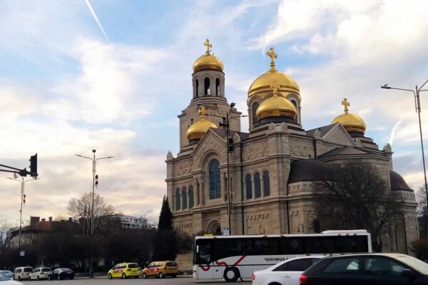 Преустановяват движението в централната част на Варна утре