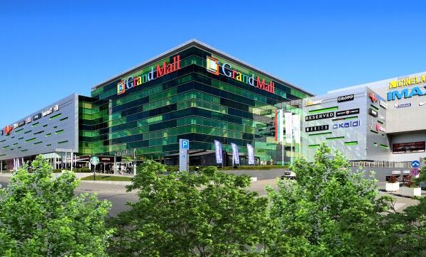 Grand Mall Варна: 15 години лидерство в модата и културата.