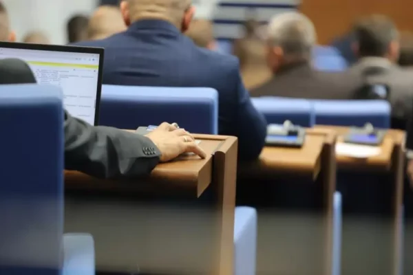 НОИ: Пенсиите ще бъдат увеличени с 8,6% от 1 юли