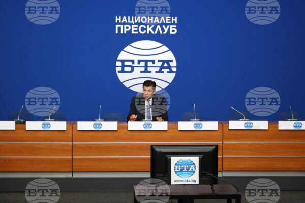 Национален съвет на „Продължаваме промяната“: Обсъждане на бъдещето след оставката на Кирил Петков.