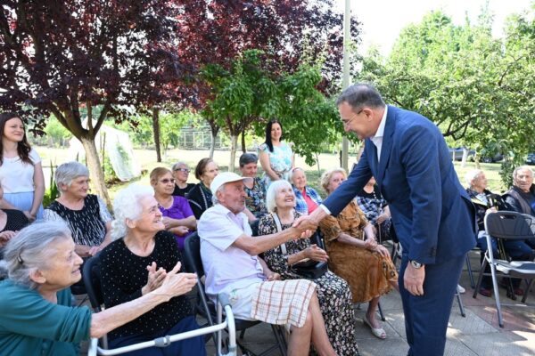 Повече от 151 000 пенсионери ще получат увеличение от 1 юли – какво се променя
