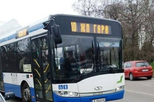 Шофьори на „Градски транспорт“ във Варна готвят протест: Предложението за 100 лева увеличение не ги устройва