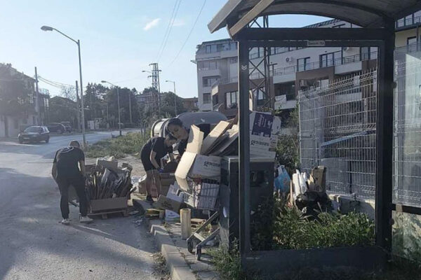 Глобиха фирма за изхвърляне на отпадъци извън контейнерите във Варна