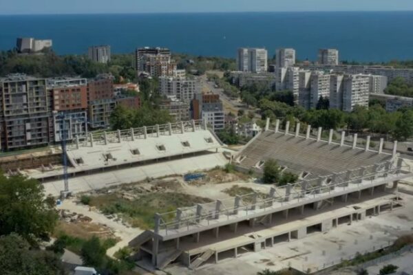 Нов проект за развитие на градско пространство около стадион “Варна” включва жилищни и търговски зони.
