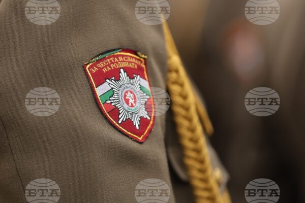 Президентът Румен Радев ще връчи дипломите и наградите на випуск 2025 от Военната академия „Г. С. Раковски“.