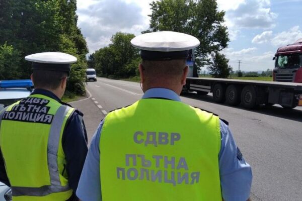 Пътна полиция засилва контрола по пътищата заради летния трафик