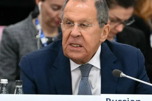 Интервюто на Лавров като дипломатически фарс: Кремъл отново налага капитулация вместо мир