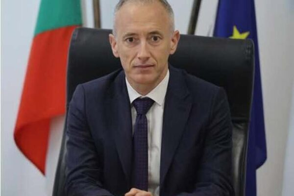 Приветствие на министър Красимир Вълчев по повод първия учебен ден.