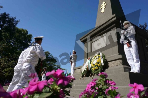 Празнична програма във Варна за 140 години от Съединението на България.