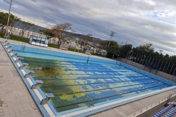 Басейн „Юлиян Русев“ във Варна остава затворен, ремонтът все още не е започнал