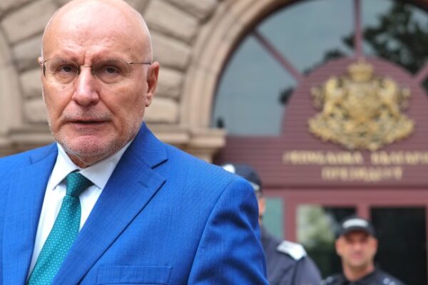 БНБ настоя държавният дълг да финансира инвестиции, а не потребление