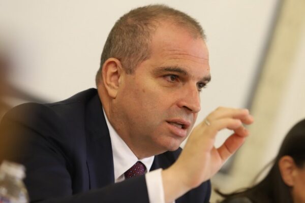 България разширява въздушната си свързаност с директни полети до Америка