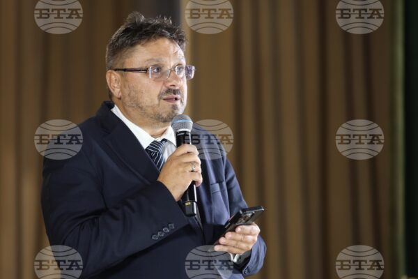 Кирил Вълчев и Йорданка Христова ще получат наградите „Златен век“ в Министерството на културата.