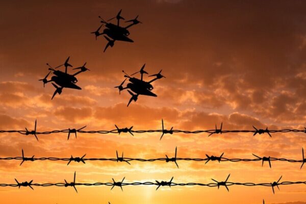 Полша призовава НАТО да ускори изграждането на „стена срещу дронове“ на източния фланг: Европа се изправя пред нова реалност на сигурност