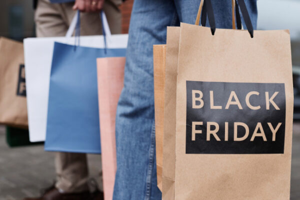 АЗП съветва потребителите как да пазаруват безопасно на „черния петък“