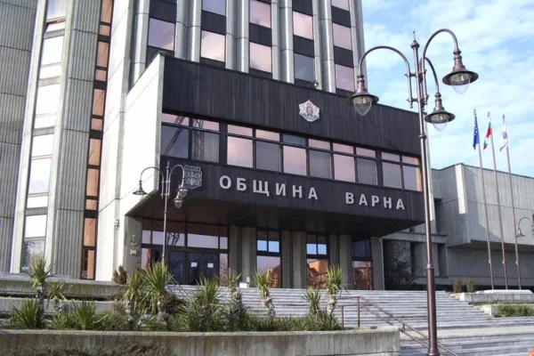 Снежана Апостолова времено поема кметските функции на Благомир Коцев