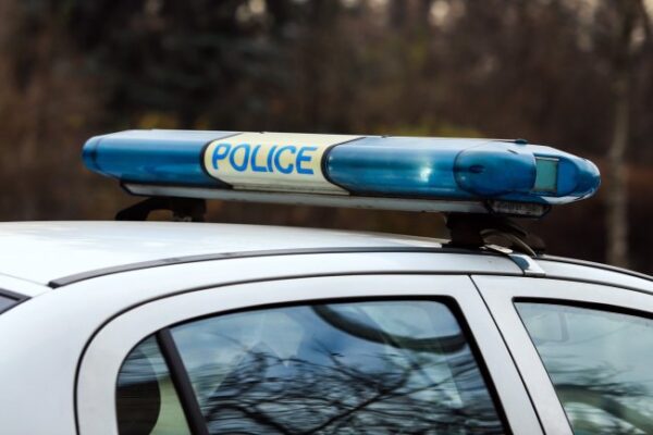 Палеж на семейни автомобили на инспектор от ГИТ в Монтана разследва полицията.