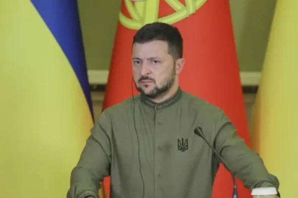 „Това беше отвратителна атака“: Зеленски коментира масираните руски удари по Киев