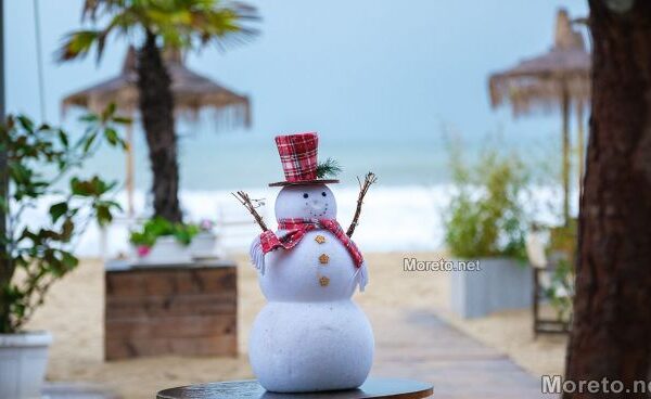 Зимната магия на морския бряг: Почивка за душата и тялото.