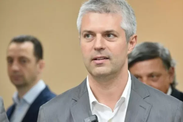 Варна без решение: ОИК спря заседанието, казусът „Коцев“ остава