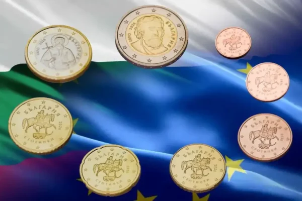 Голям интерес към стартовите пакети с български евромонети в „Български пощи“