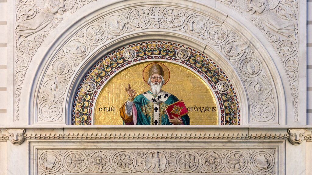 Св. Спиридон: Покровителят на занаятчиите и чудотворецът, почитан в България.