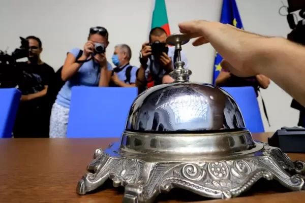 Депутатите излизат в триседмична ваканция: Парламентът приключва работа до 10 януари 2026 г.