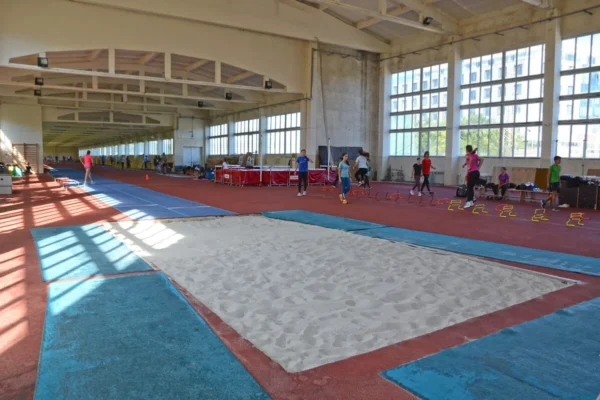 Варна отпуска над 631 хил. евро за спасяване на спортните зали на СК „Локомотив“