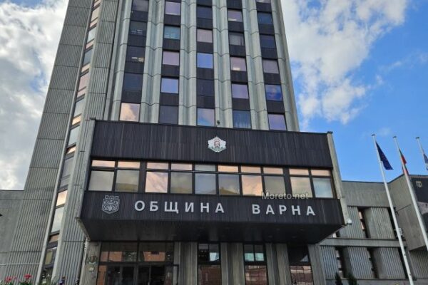 Варненският общински съвет стартира годината със заседание днес.