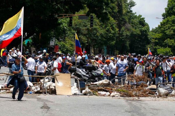 Венецуела като огледало на слабостта на авторитарните режими: уроци за Европа