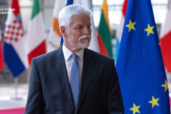 Чешката политическа криза и Украйна: как вътрешен конфликт в Прага повлия върху решението за бойните самолети