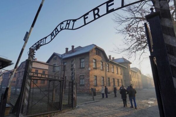 Международен ден за възпоменание на жертвите на Холокоста.